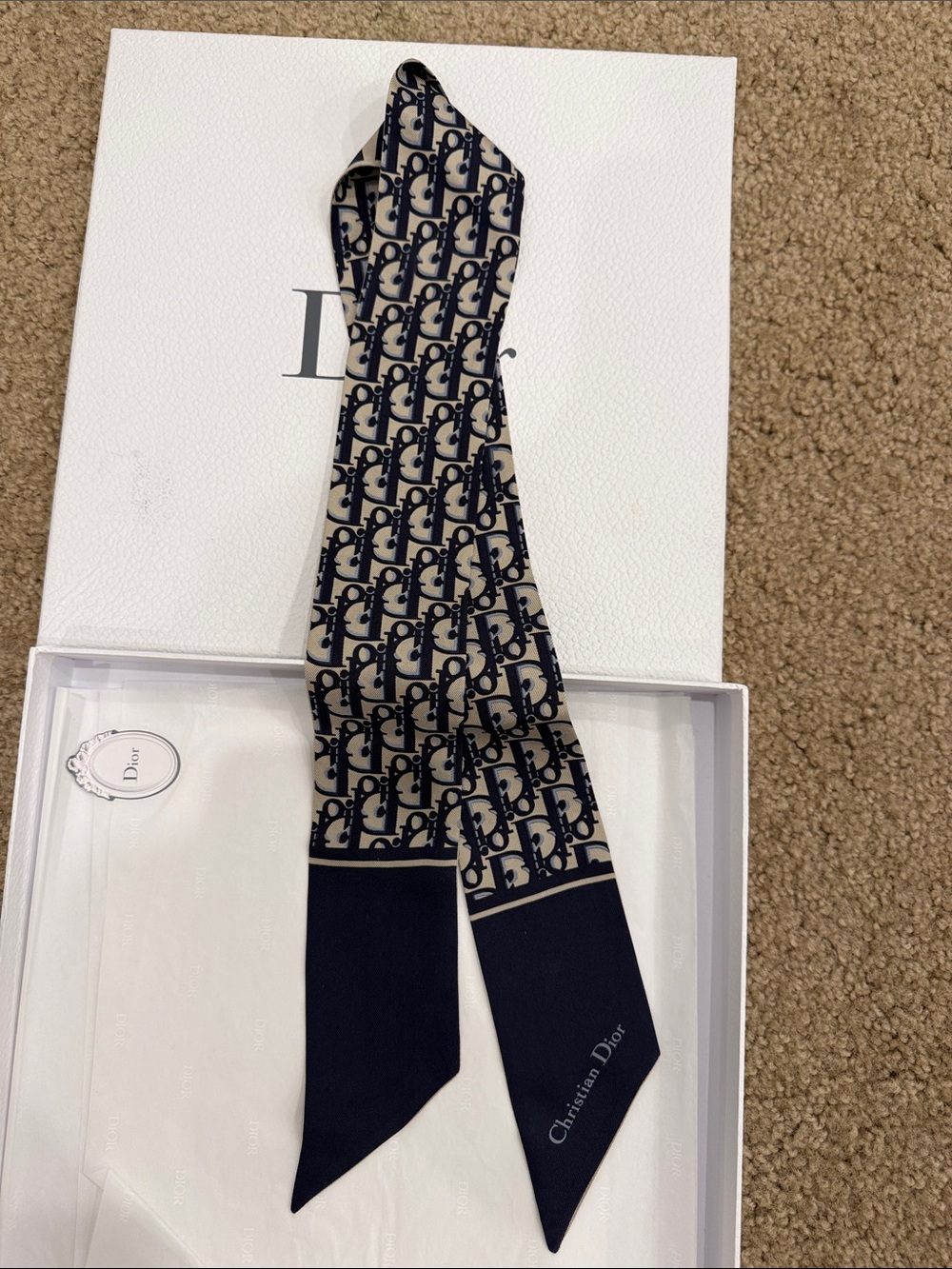 Christian Dior Bandana J’Adior Silk Twilly Scarf Ribbon Navy Beige Logo New Box - Picture 2 of 5